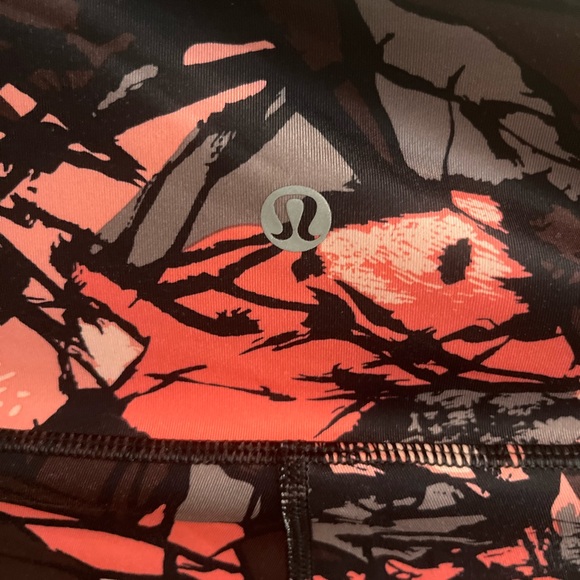 Lululemon ¾ Leggings - Picture 3 of 3